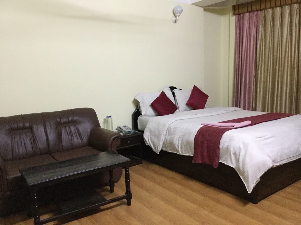 Hotel Everest Mount Holiday Katmandou Extérieur photo